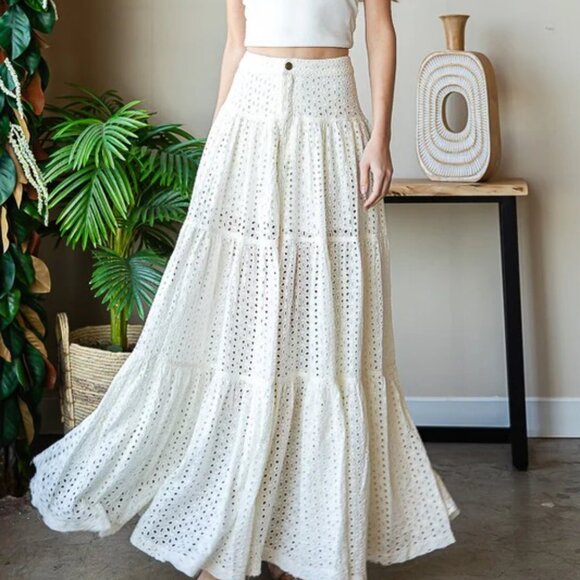 Oli & Hali Mineral Washed Eyelet Tiered Maxi Skirt in Off White New Size Large - Picture 7 of 7